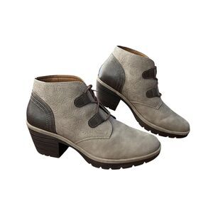 Eurosoft By Sofft Boots Women's Size 10 Gray Floral Ankle Lace Up Block Heel
